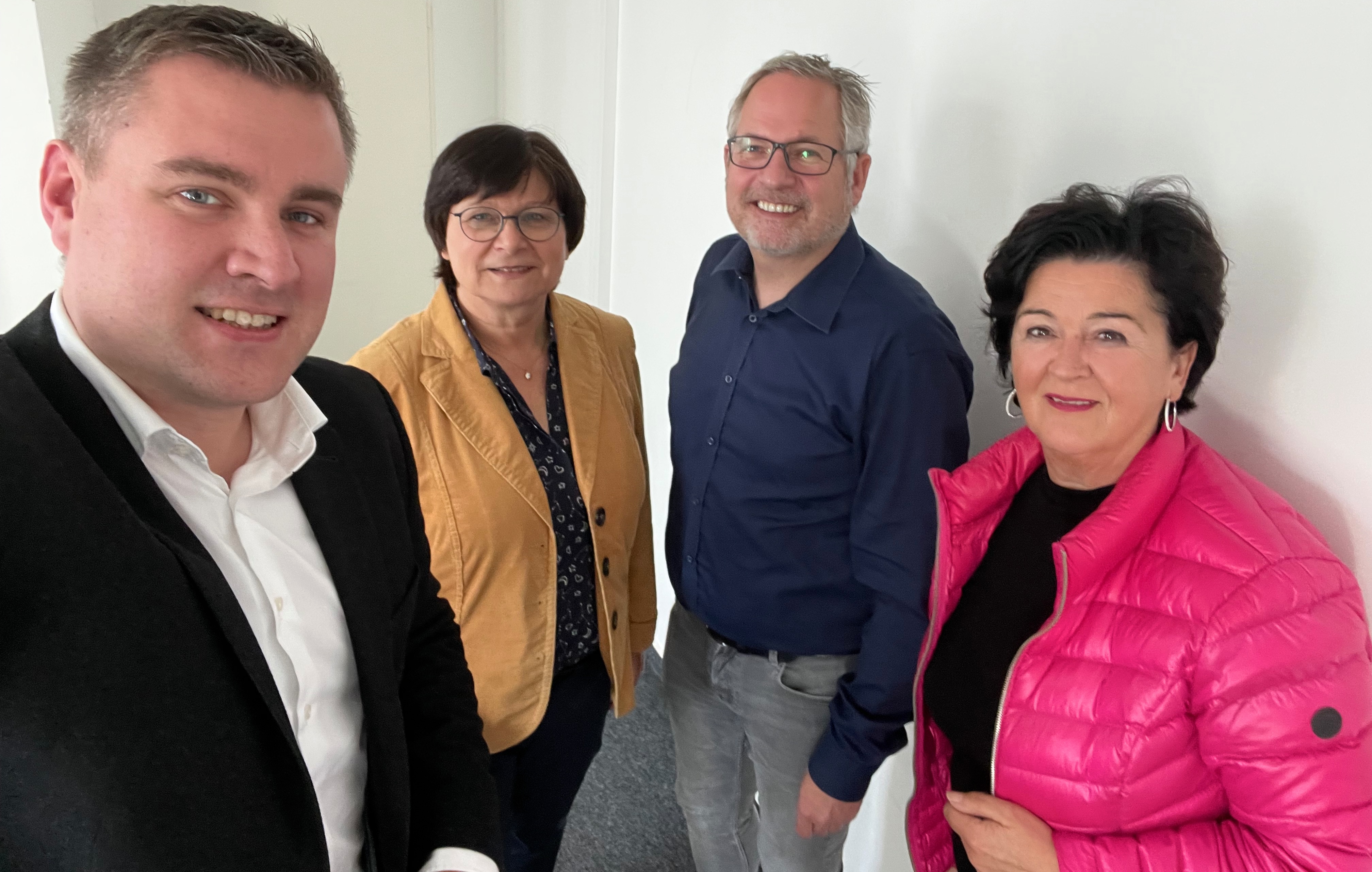 von links: Benno Schulz (FDP), Daniela Pfeiffer (FDP), Jens Lükermann (Volt), Dr. Christiane Ratjen-Damerau (FDP)