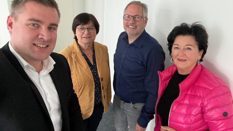 von links: Benno Schulz (FDP), Daniela Pfeiffer (FDP), Jens Lükermann (Volt), Dr. Christiane Ratjen-Damerau (FDP)